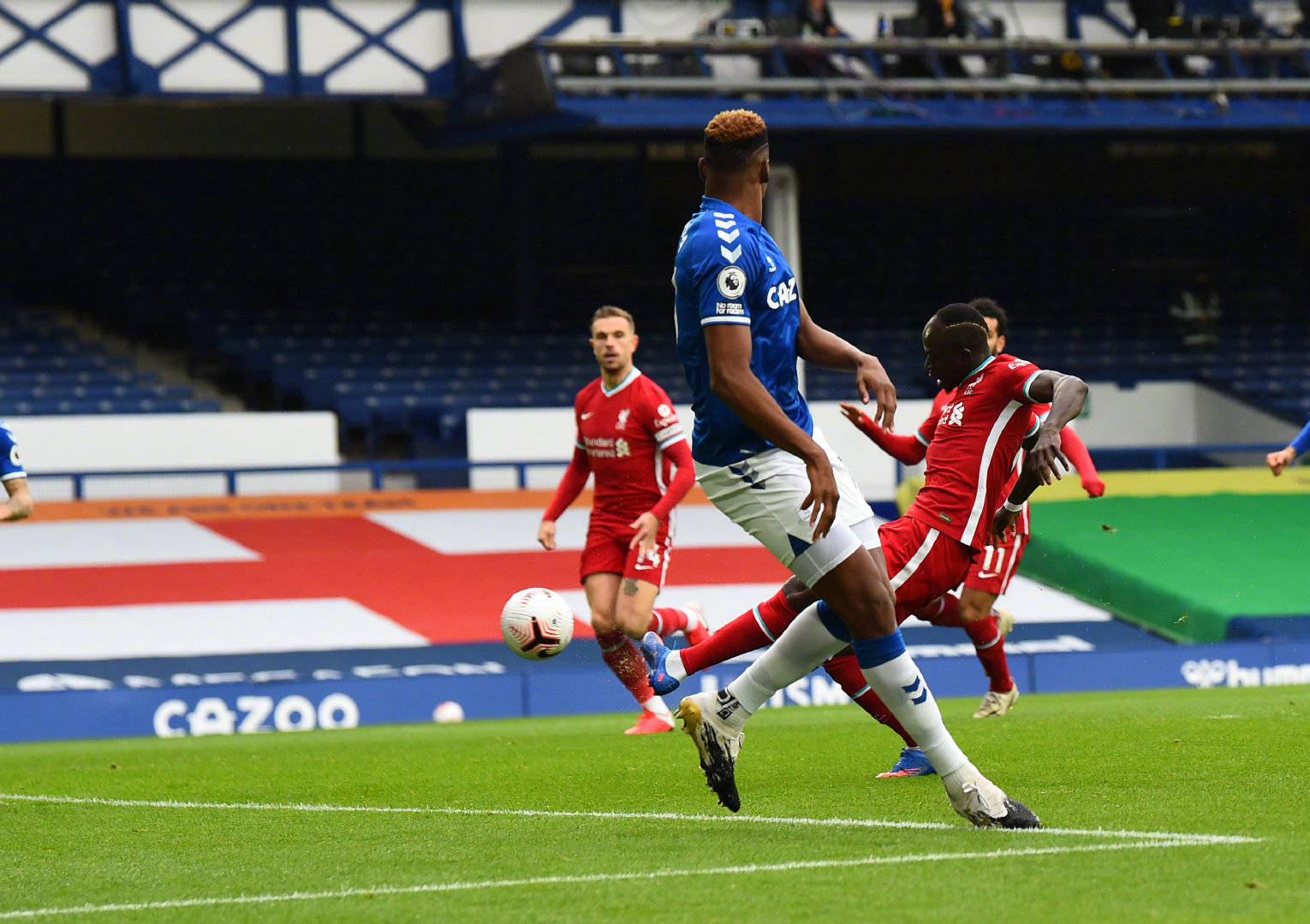 通过对两大 通过对两大